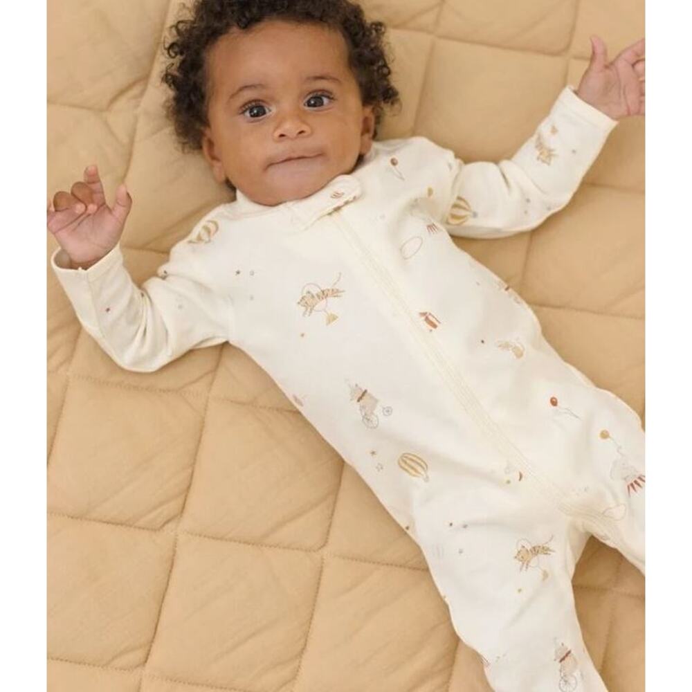 Quincy Mae Zip Long Sleeve Sleeper Footie Carnival Circus Newborn NB - Picture 2 of 8